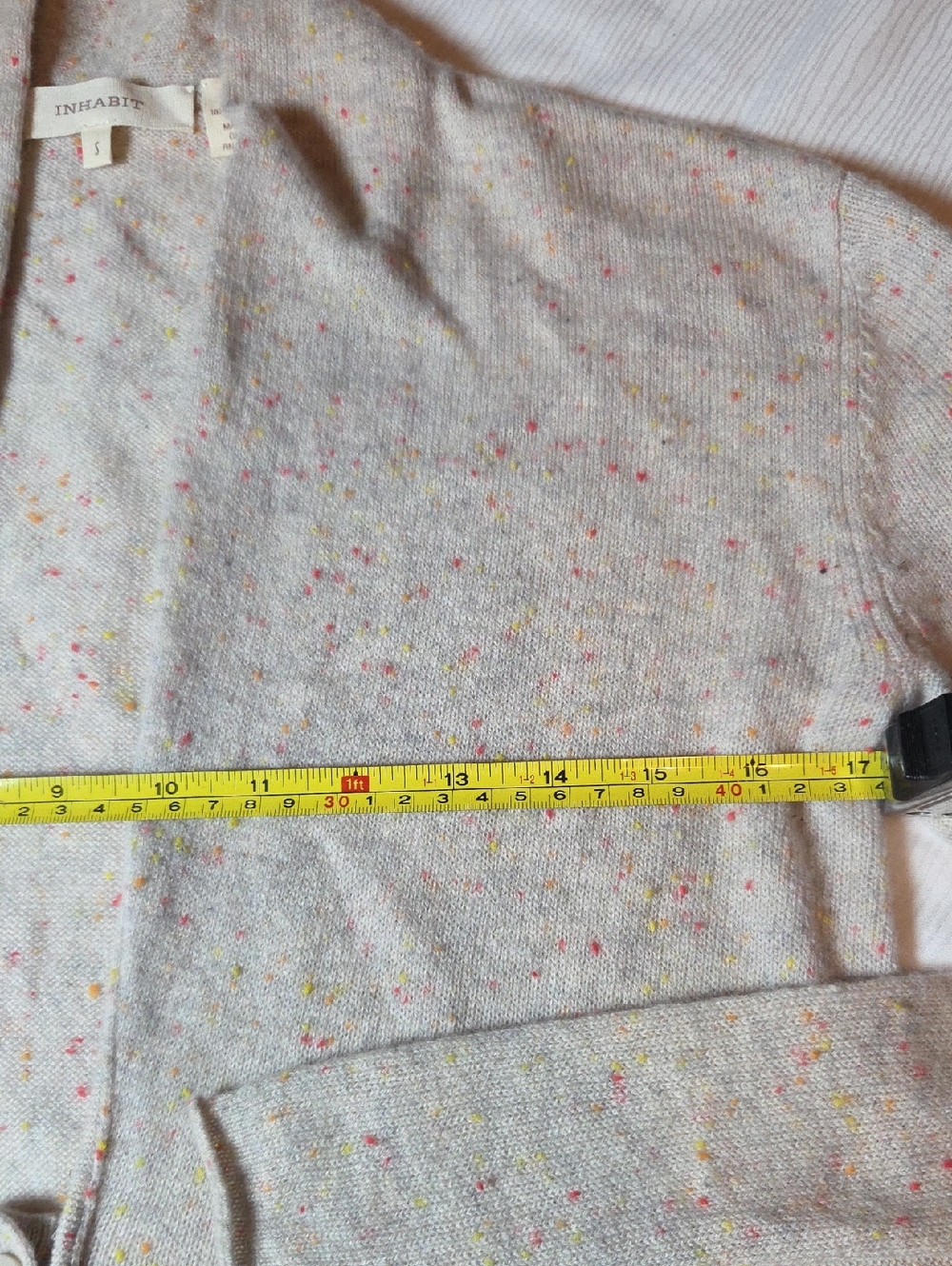 Inhabit /100% Cashimere Beige Speckled Button-Front Cardigan,,sz S. - Picture 6 of 7